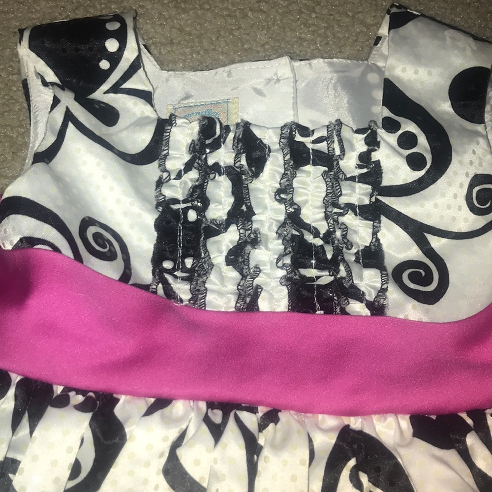 Girls Dress - Picture 2 of 3